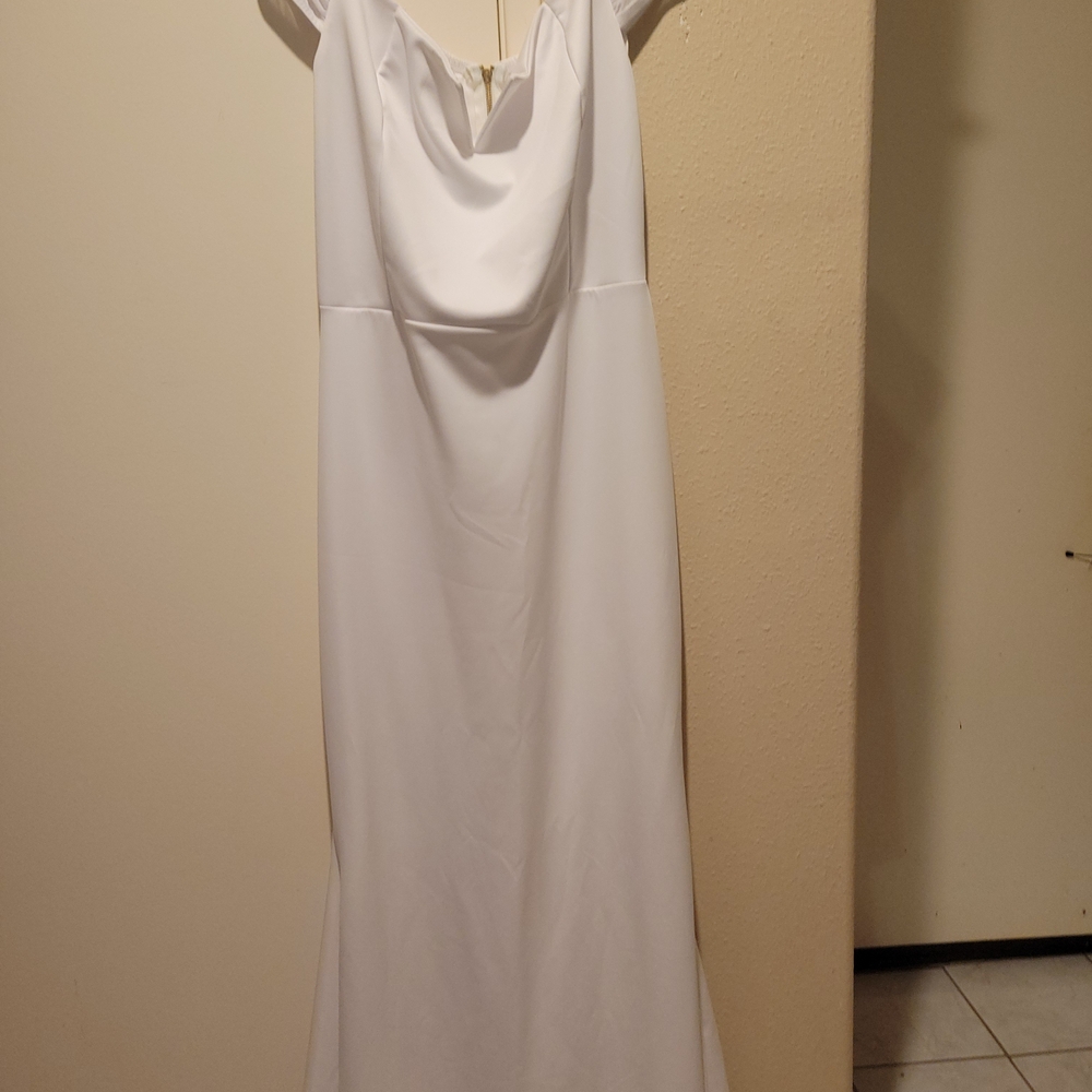 Elegant Strapless White Dress